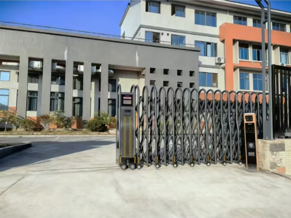 英龍智能 中美318-A 入駐桂林雁山區(qū)學(xué)校