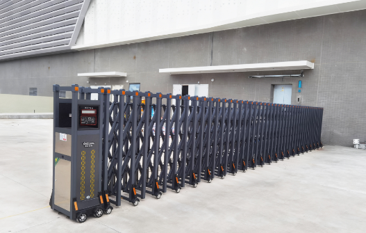 英龍智能電動(dòng)伸縮門祥云22189-A 進(jìn)駐廣州荔灣區(qū)山姆會(huì)員店